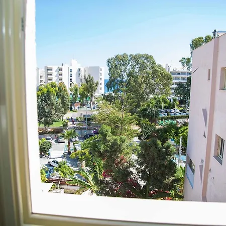 Aparthotel Chrysanthos Boutique Limassol